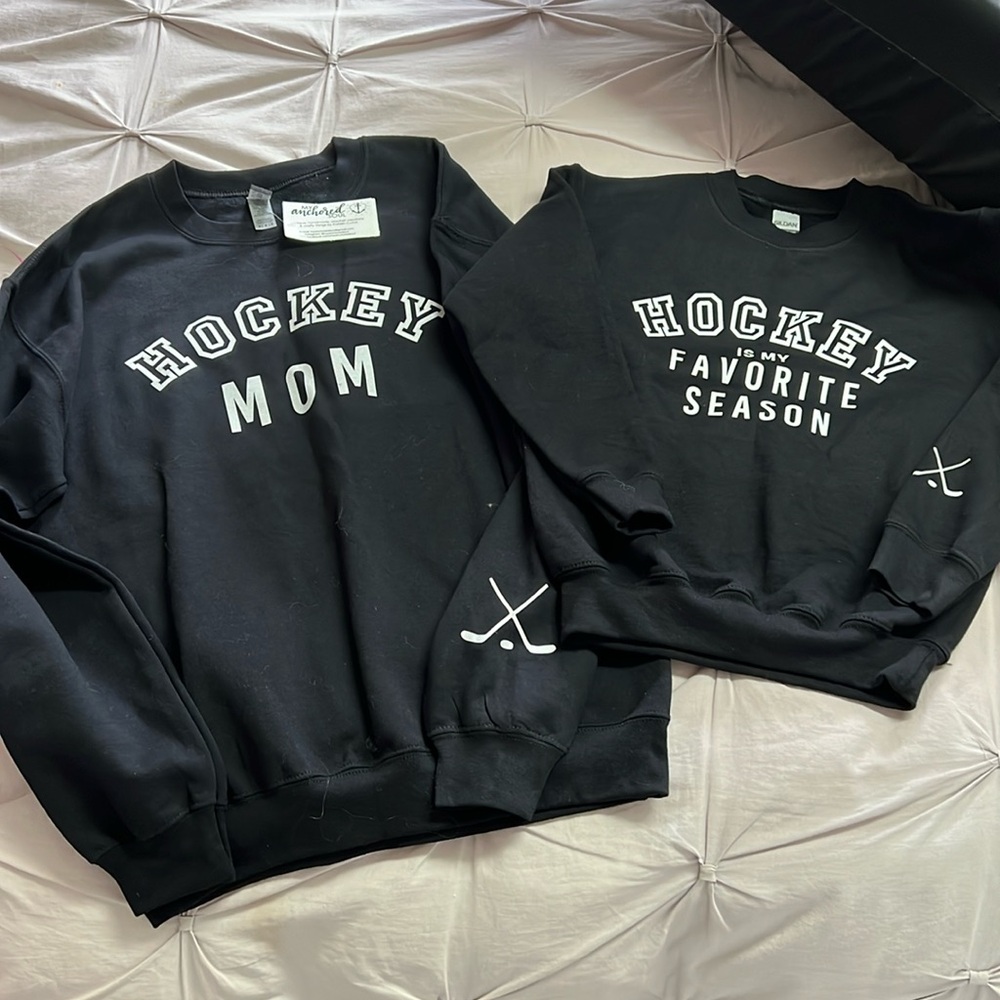 Matching mom and child hockey sweaters. wrong size!